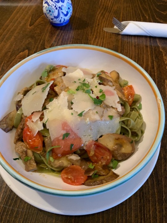 Fettuccine Verdi Ai Funghi Porcini Freschi