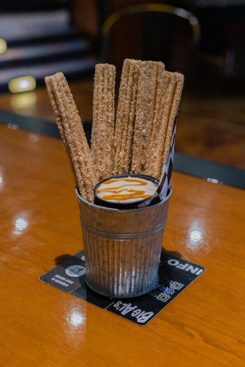 Churros & Caramel Cheesecake Dip