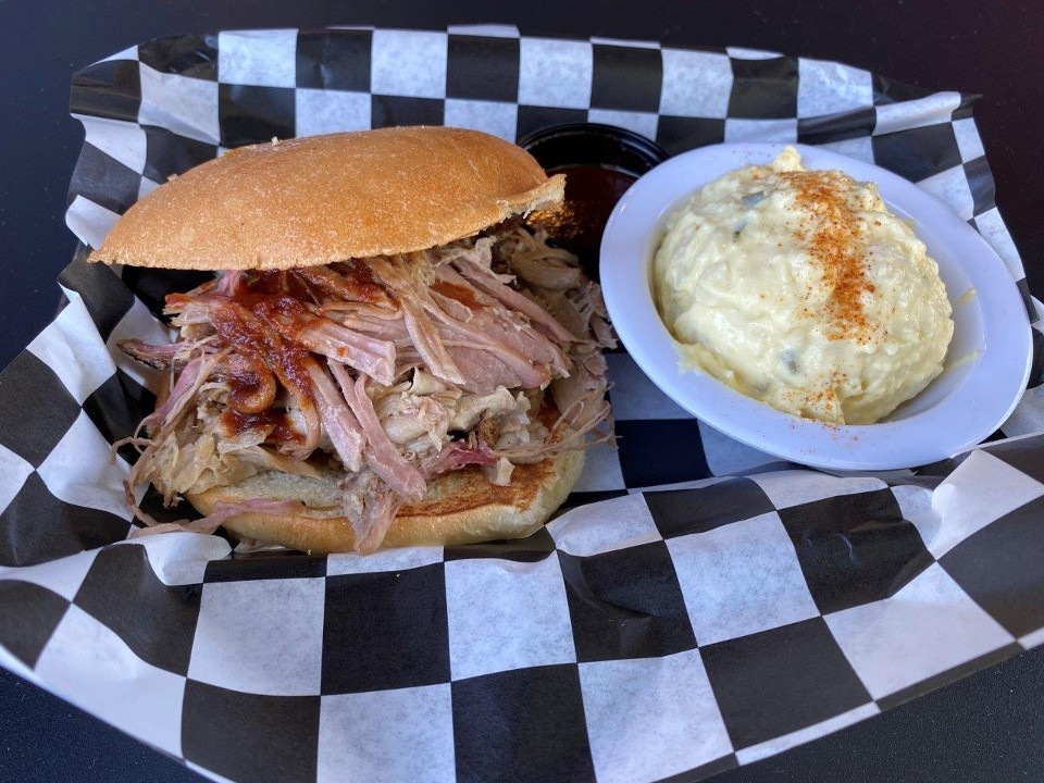 Armadillo Willy's Dublin 4480 Tassajara Road Cornbread Muffin