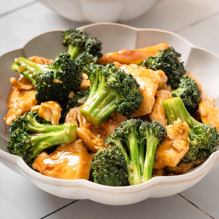 Chicken & Broccoli 🐔🥦