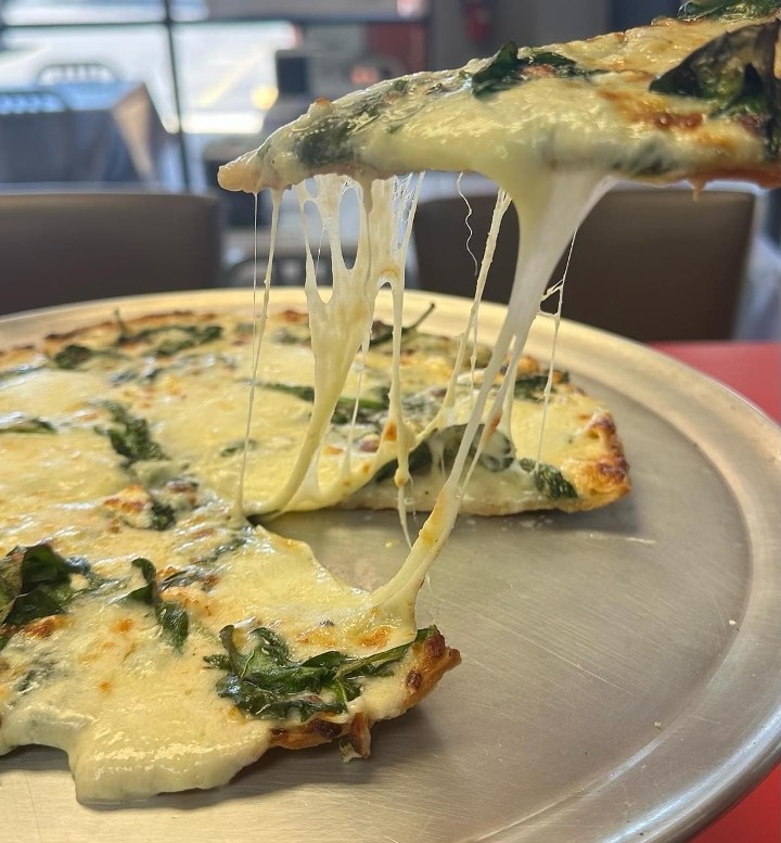 3 Chz Spinach Pizza Med