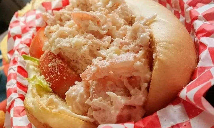 Shrimp and Lobster Roll