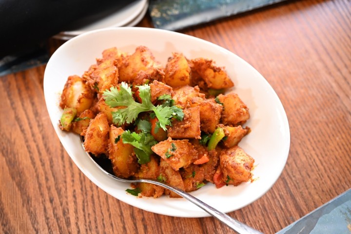Aloo Mooli (Potato & Red Radish) Curry