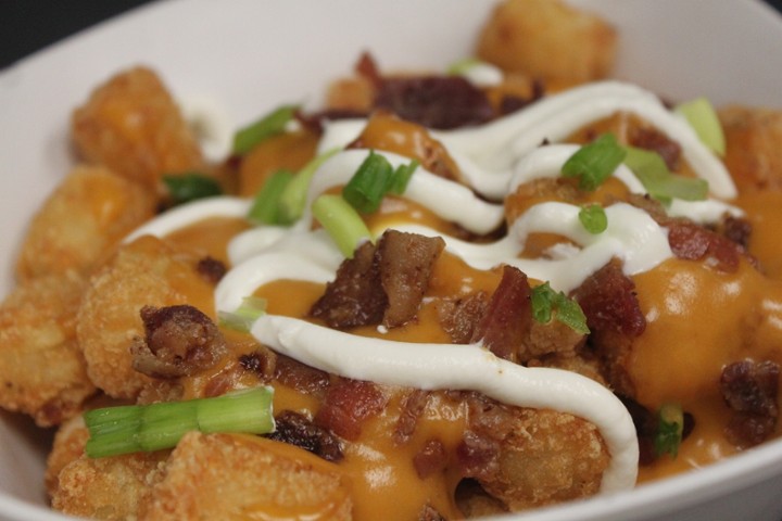 Cheesy Tater Tot Pile