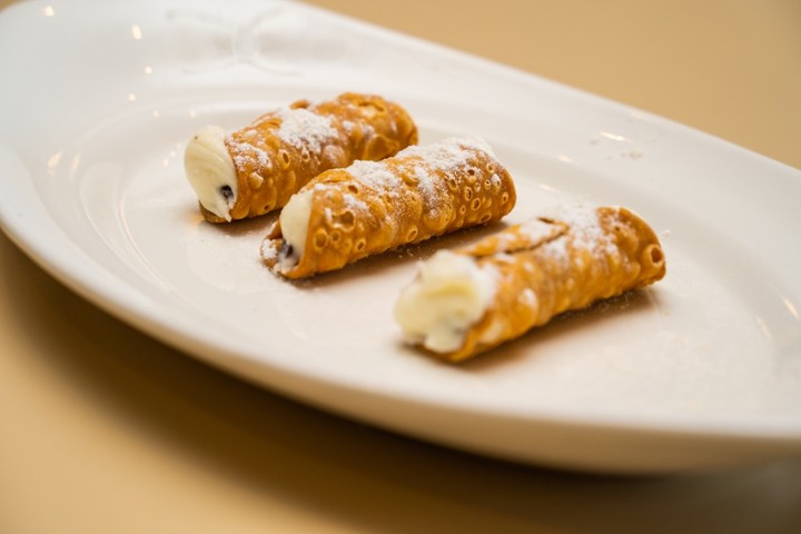 3 Mini Cannoli