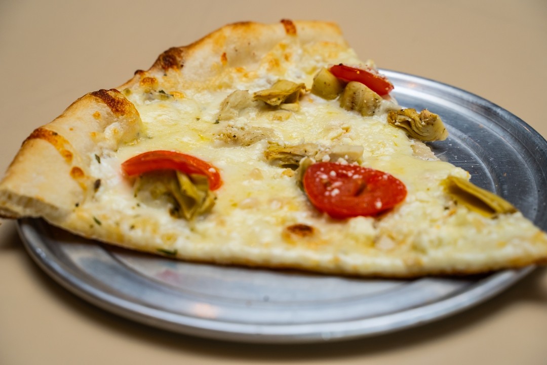 Thin Pizza Blanc Slice