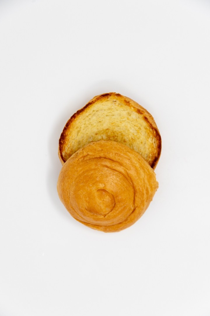 Side Croissant Bun