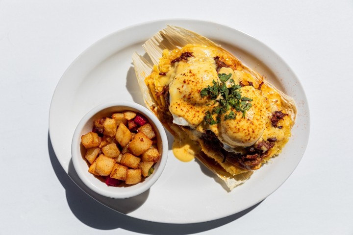 Cristina's Tamale Cakes Benedict