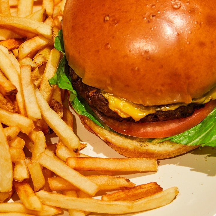 Cheese Grass-fed Burger w/Fries