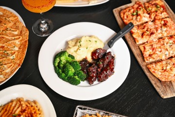 MJ O'Connor's Back Bay at the Park Plaza