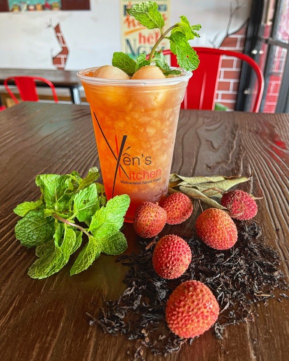 D3. Lychee Iced Tea / Trà Vải