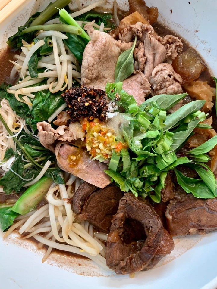 Thai Bistro 590 East Boise Avenue