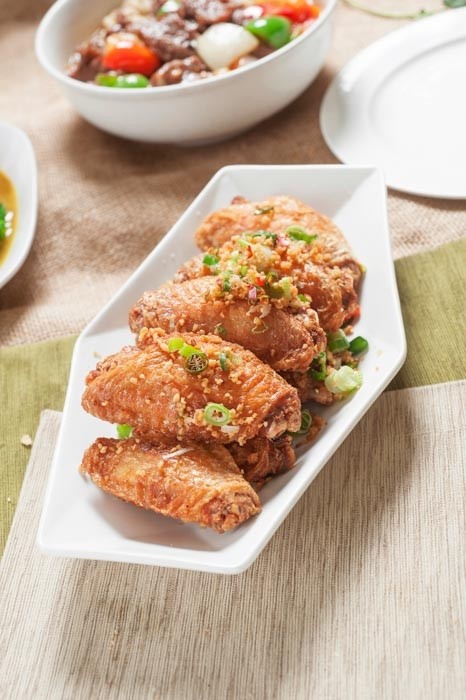 Fried Chicken Wings w/ Spicy Salt 椒鹽雞翼
