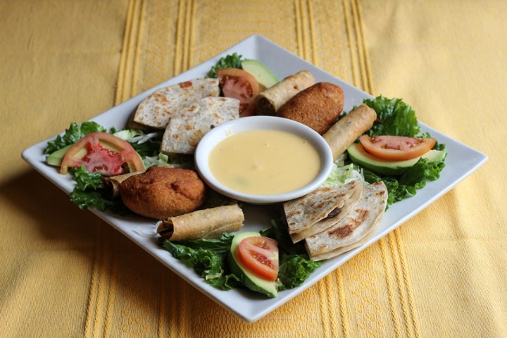 Hacienda Mis Padres Mexican Grill - Botana Mix