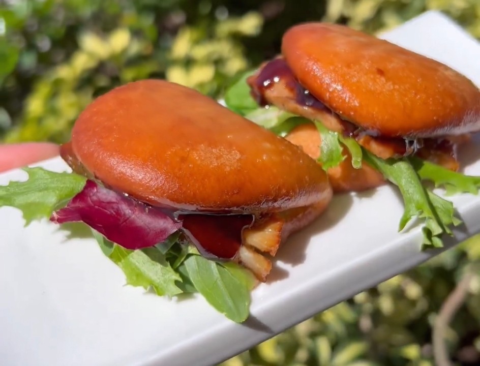 Crispy buns