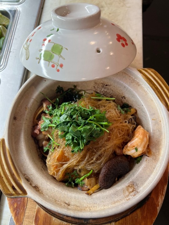 Glass Noodle with Shrimp Clay Pot