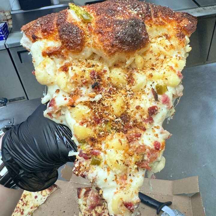 Large Smoked Gouda Mac Pizza