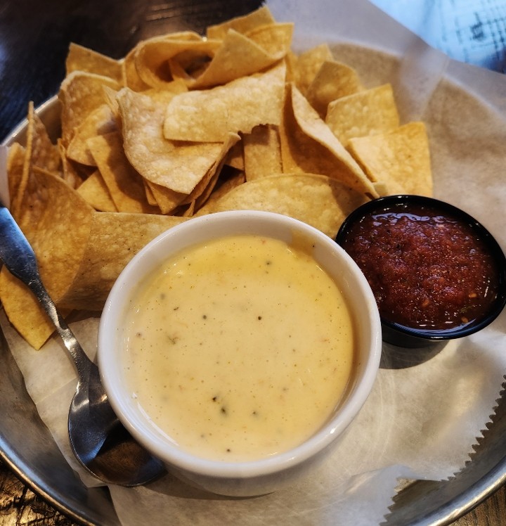 CHIPS/QUESO/SALSA