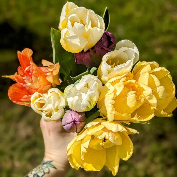 12-Stem Mixed Bouquet