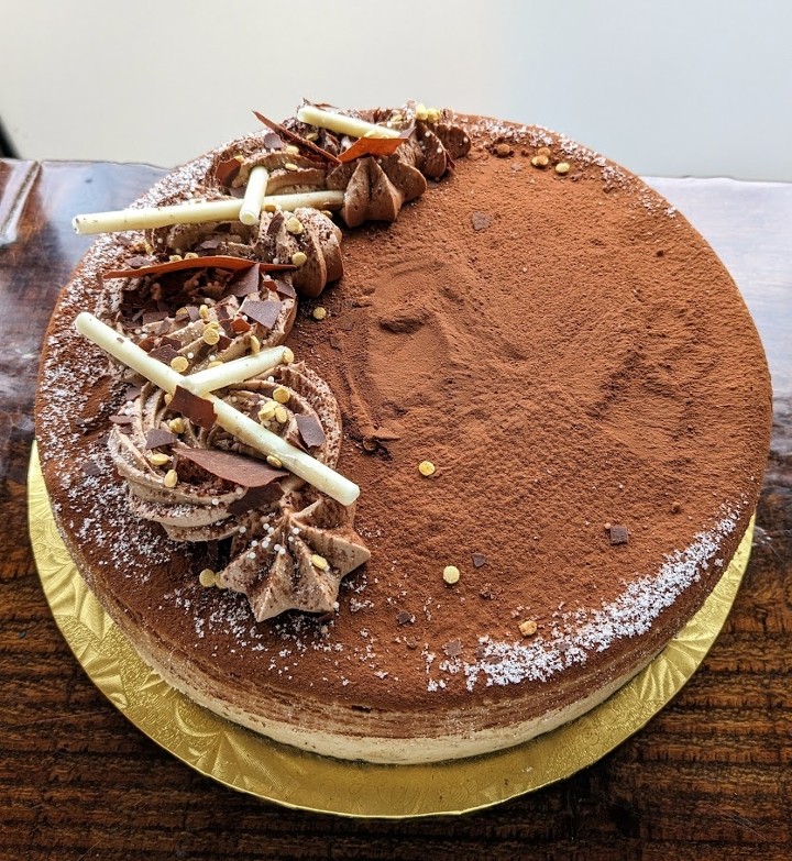 9" Tiramisu Cheesecake with Chocolate Crust