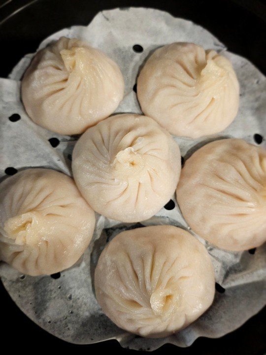 Pork Soup Dumplings [6] 猪肉小笼