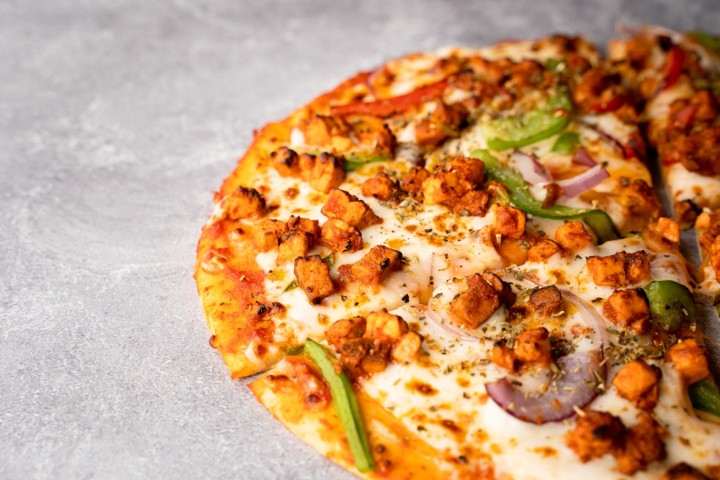 Lazeez Thin Crust Chatpata Paneer Pizza