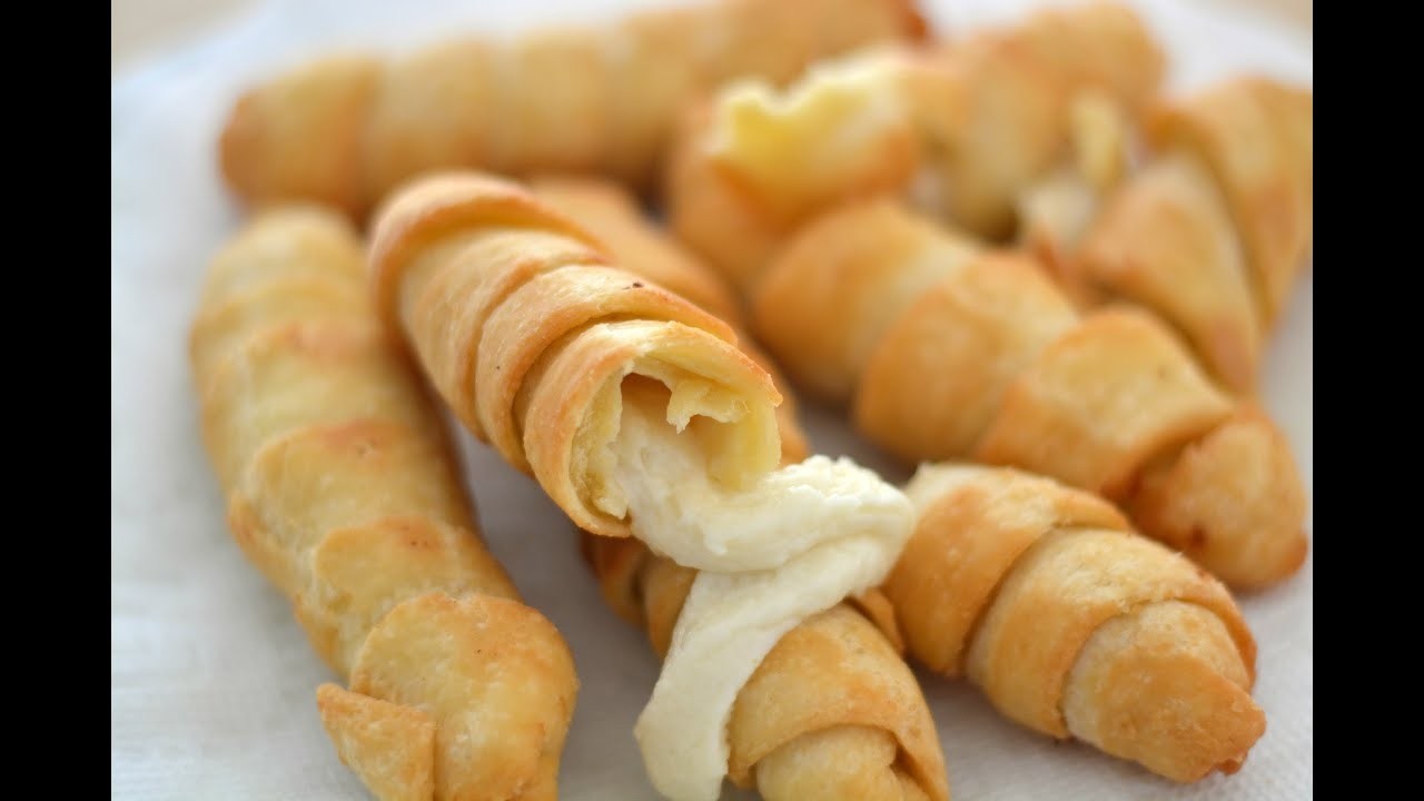PALITOS DE QUESO / CHEESE STICKS