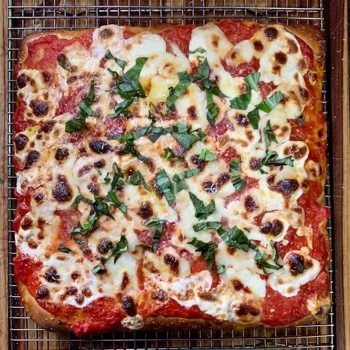 16" SICILIAN MARGHERITA PIZZA