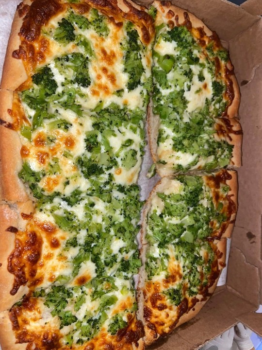 16" SICILIAN BROCCOLI CHICKEN ALFREDO PIZZA