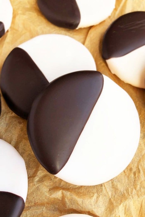 Black and White Cookie