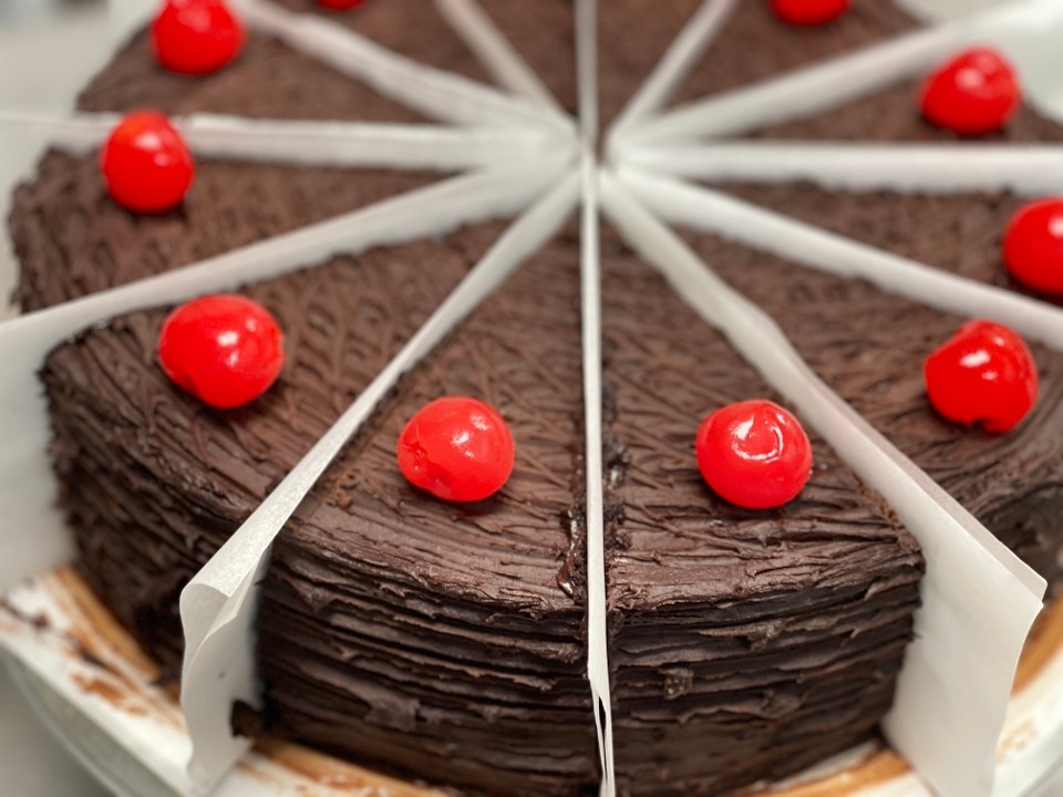-Special-Classic Chocolate Cake