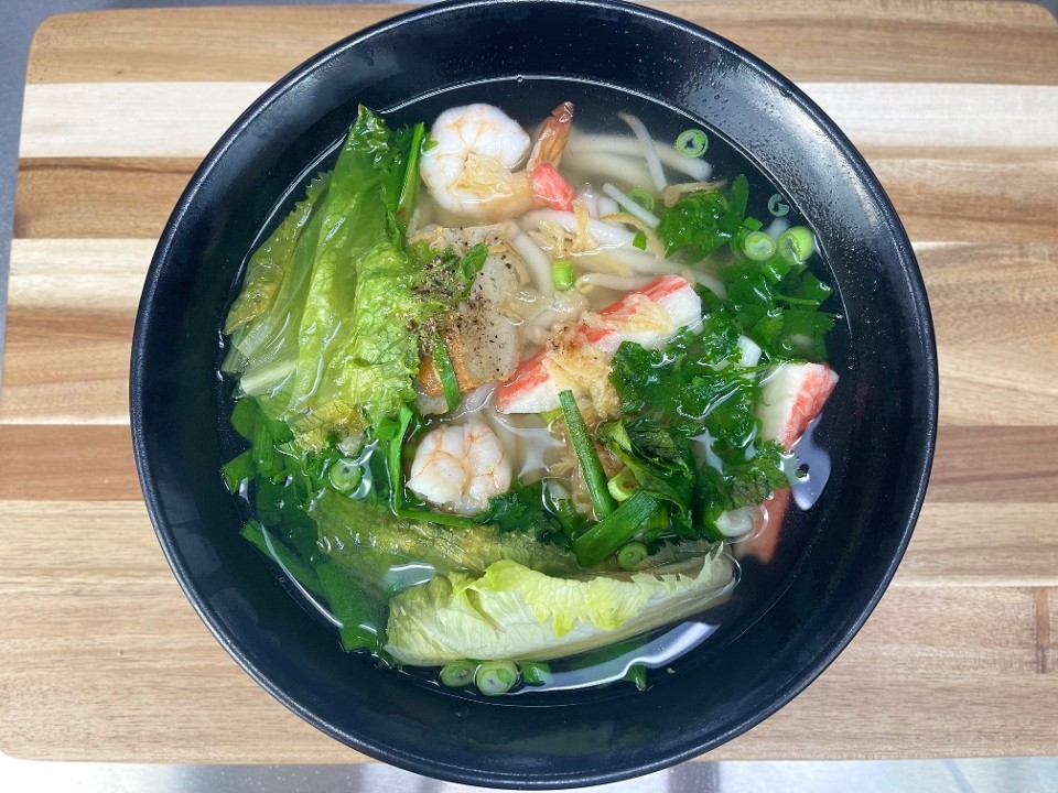 Banh Canh - Seafood Thick Noodle Soup