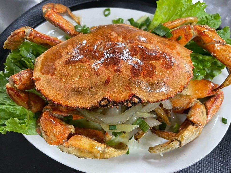 Cua Xao Hanh Gung - Dungness Crab Stir Fried in Ginger & Scallion Sauce