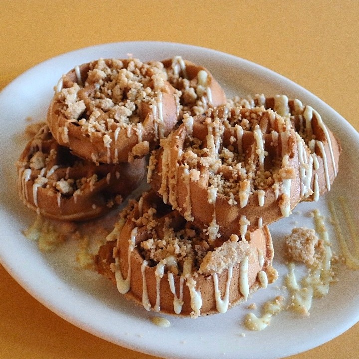 WINTER SPECIAL: Apple Coffee Cake Waffle