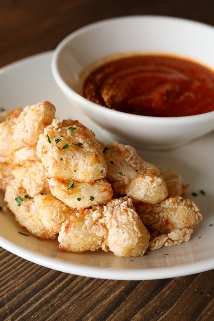 FRIED CHEDDAR CHEESE CURDS