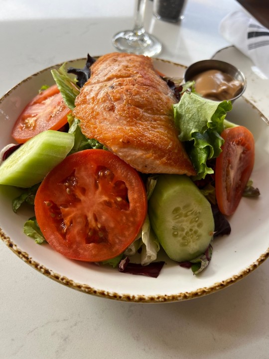 Grilled Salmon Salad