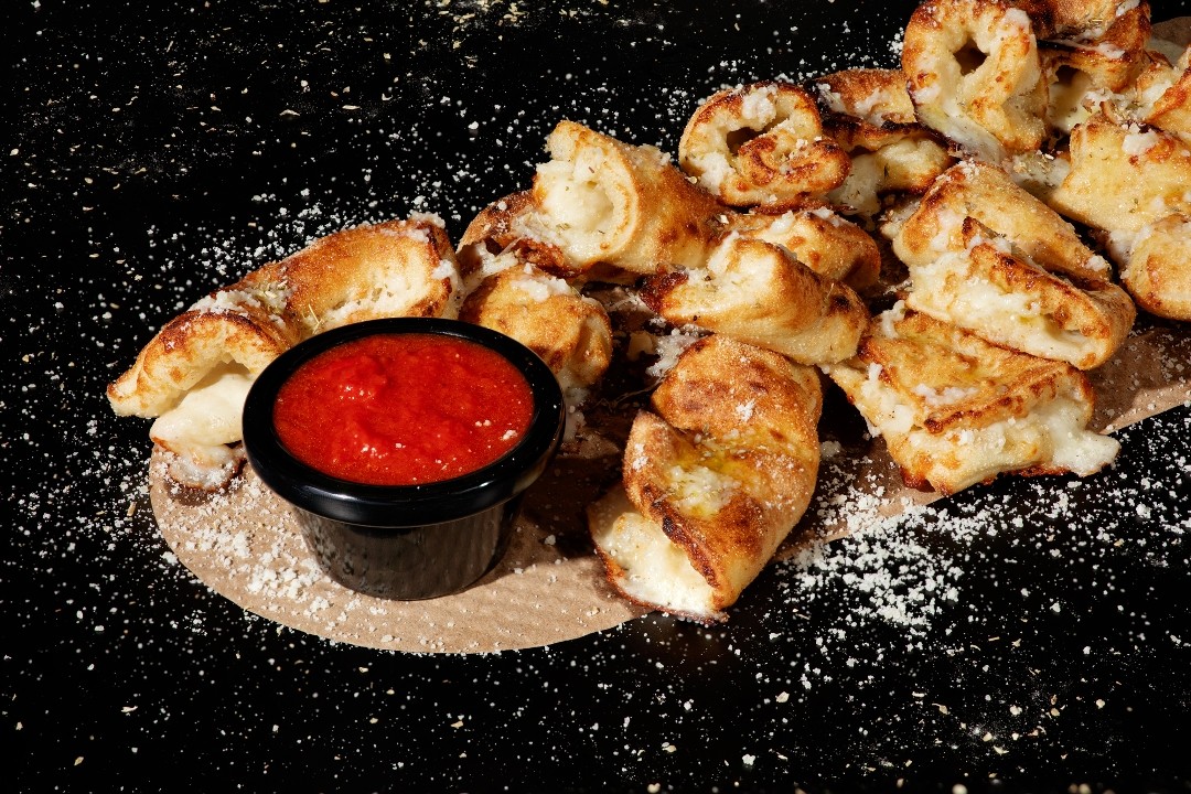Mozz Knots (CL)