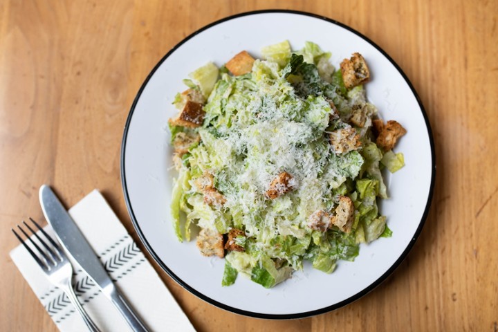 CLASSIC CAESAR SALAD