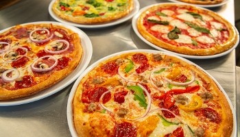 Longboards beach fired pizza™