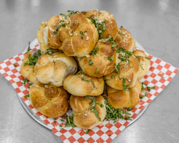 1/2 Dozen Garlic Knots