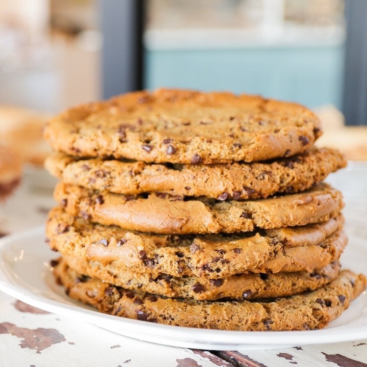 Peanut Butter Chocolate Chip Cookies 6 pack