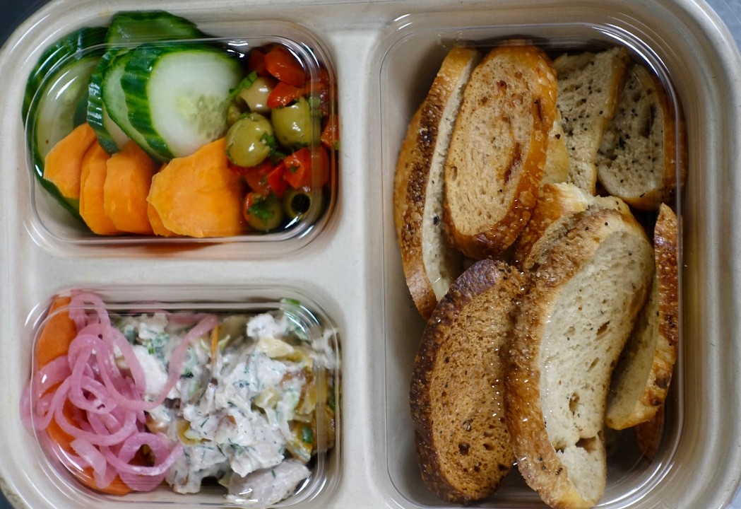 Lunch Box-Chicken Salad