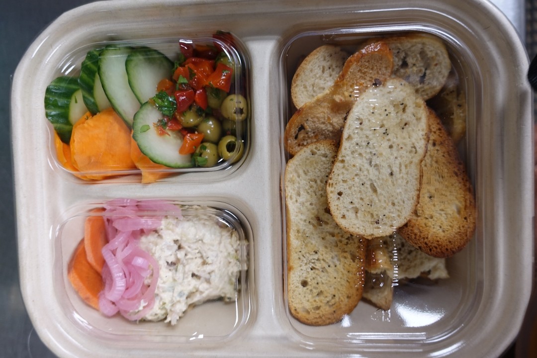 Lunch Box-Tuna Salad