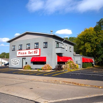 Pizza Del Re - NEW 911 N Hasting Way