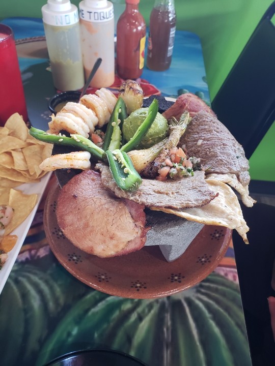 MOLCAJETE