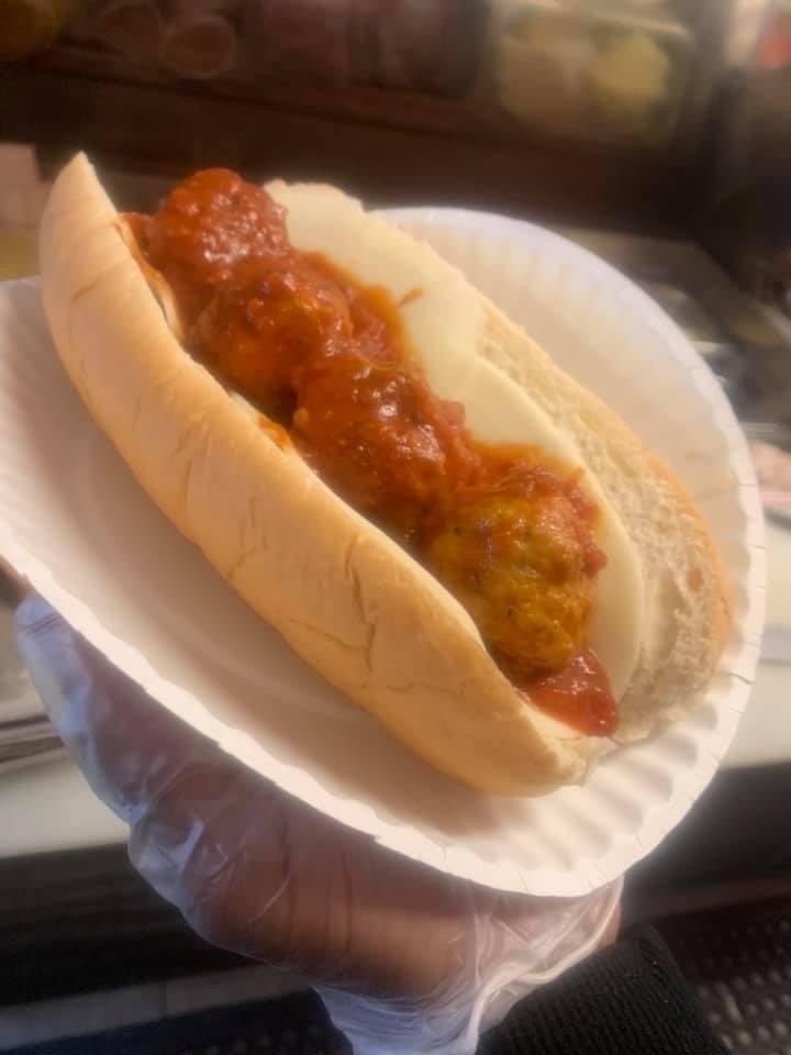 HENRY JR SANDWICH SHOP
