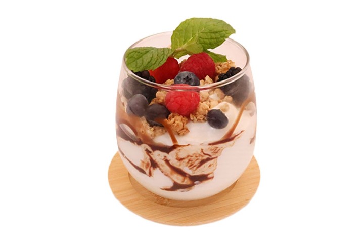 Yogurt and Berry Parfait ***