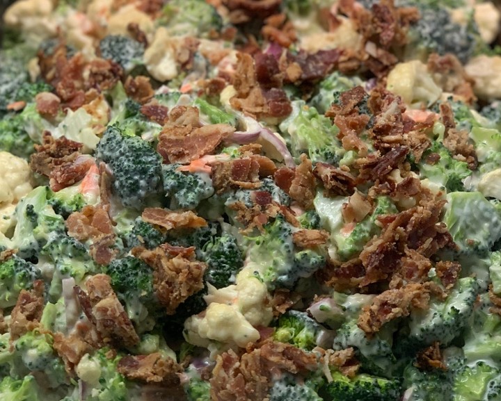 Sweet & Sour Broccoli Salad - 5 lb. Bowl