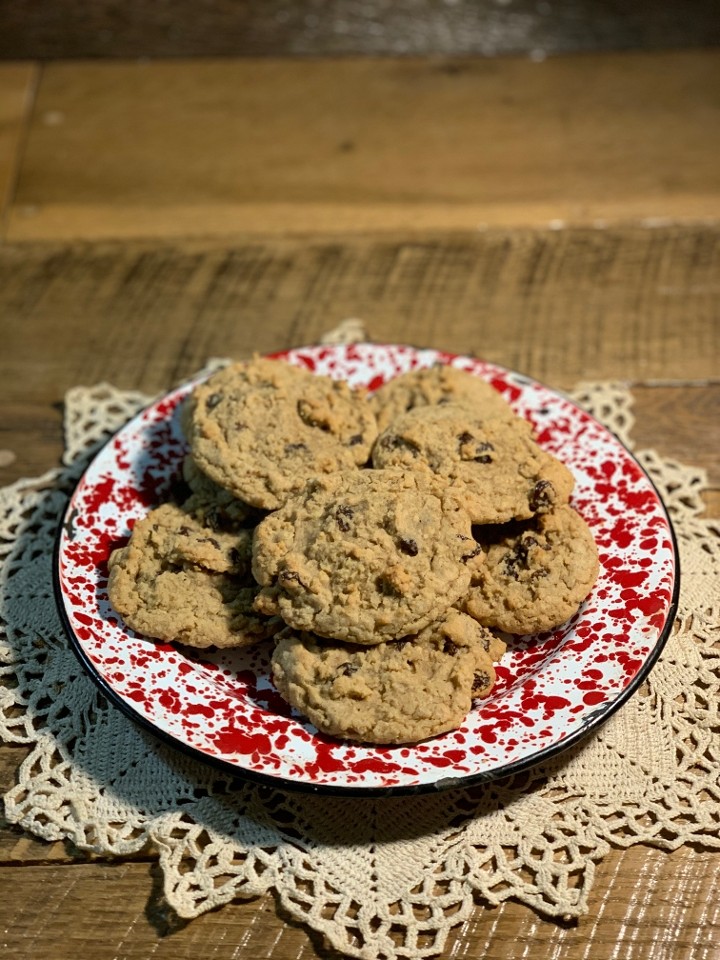 Oatmeal Raisin Cookies- Half Dozen