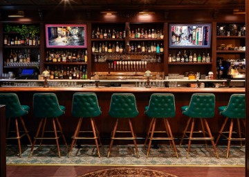 Piccadilly Pub